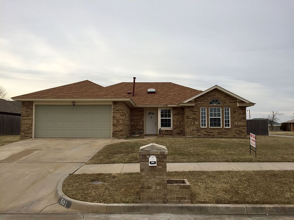 1st image of 601 SW 151st St
