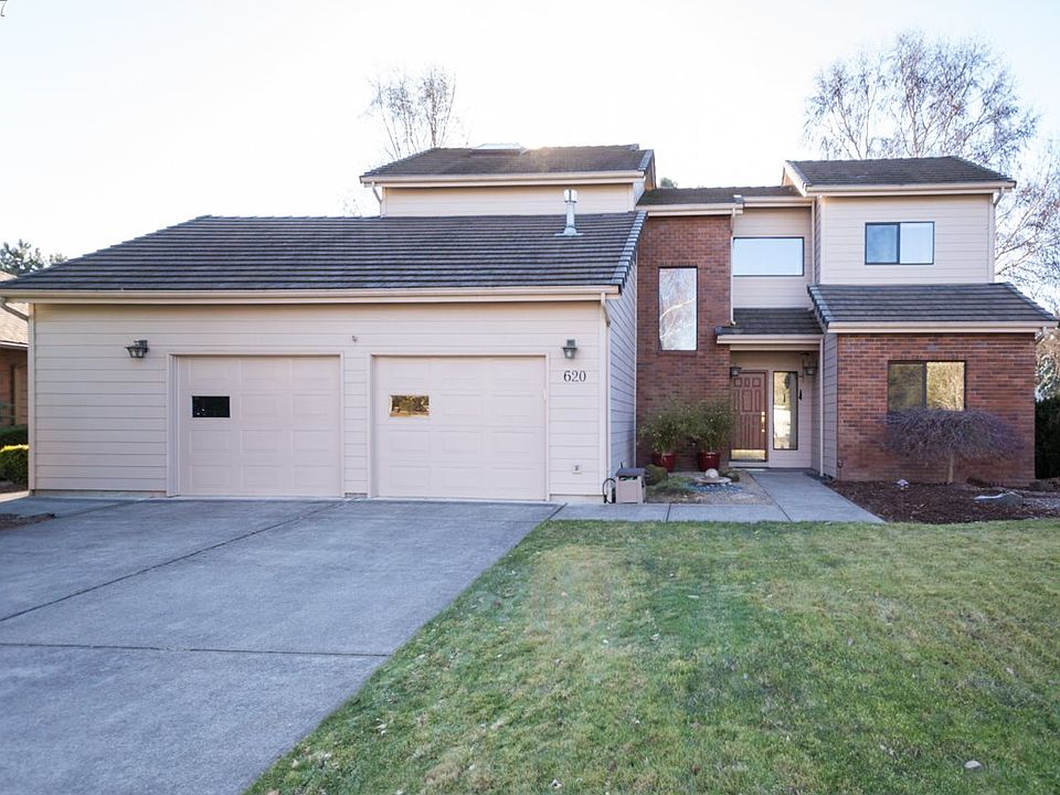1st image of 620 Snead Dr N