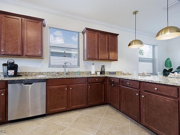 3rd image of 17533 Timberline Pkwy