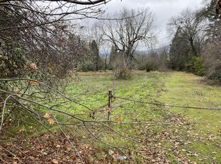 1316 NE Beacon Dr, Grants Pass, OR 97526
