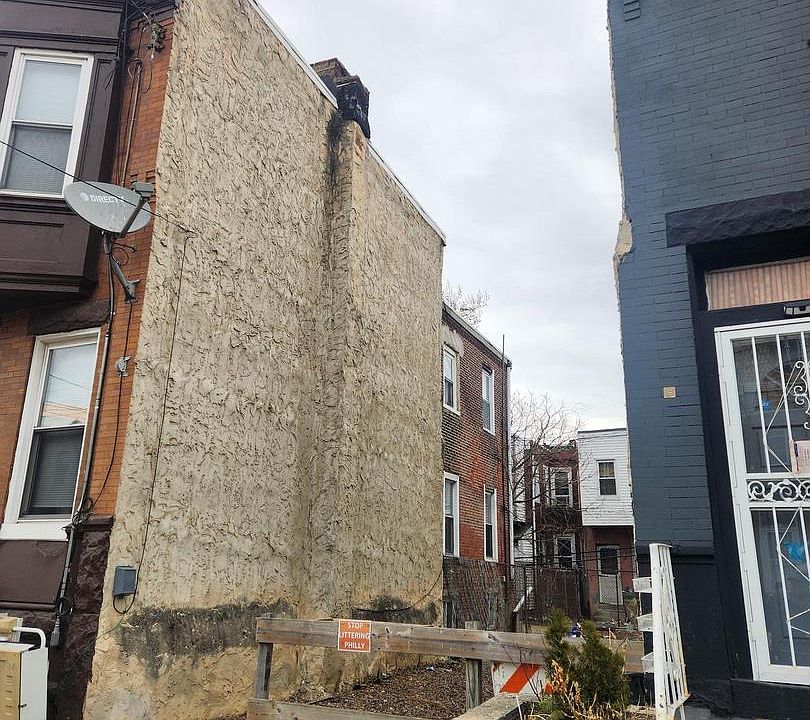 1st image of 2439 N 33rd St