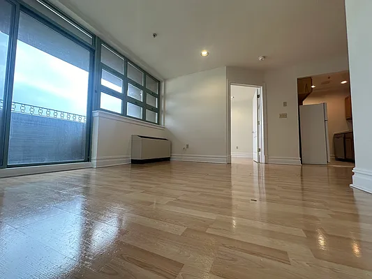 Rented by Astorian Realty Group LLC | media 20