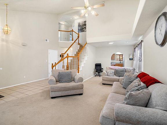 5th image of 924 Tumulus Dr NW