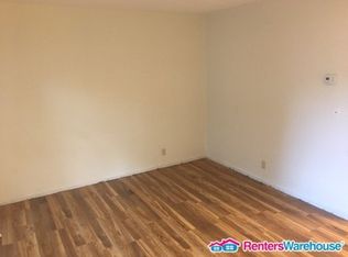 370 74th Ave NE, Fridley, MN 55432