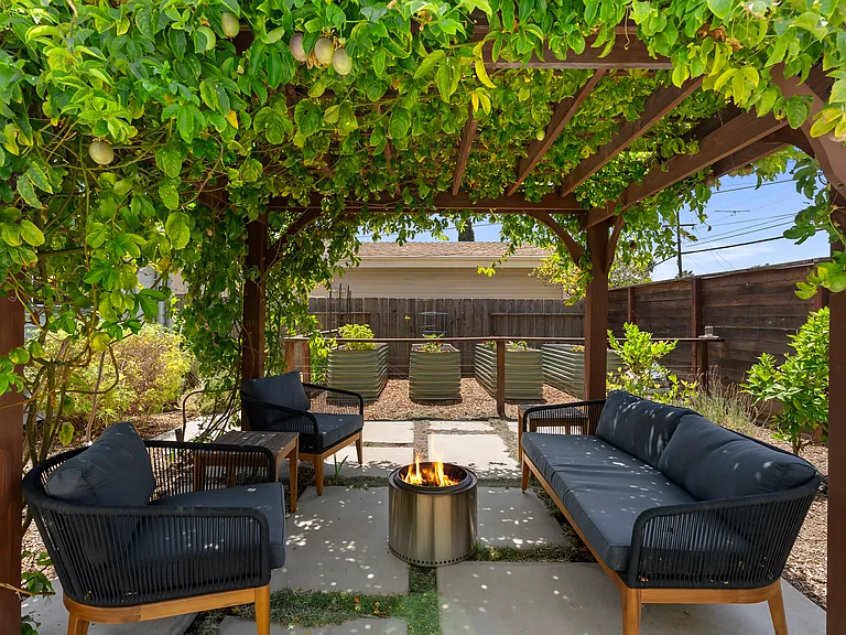 2771 Marathon Dr — Photo 1