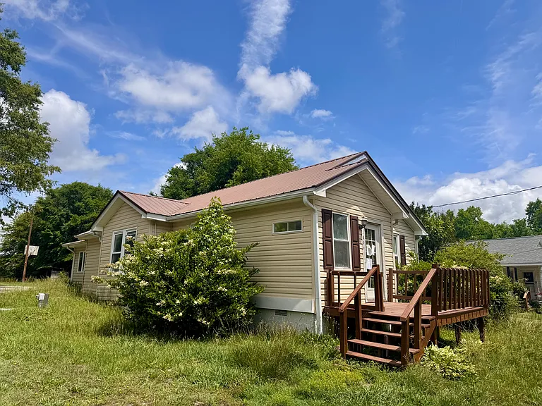 1006 Johnsontown Rd — Photo 17