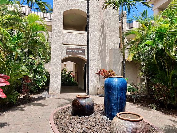 3rd image of 69-1035 Keana Pl APT 208