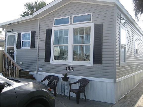2nd image of 6494 SE 51st Ln