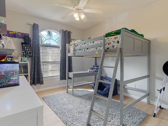 4th image of 6383 Coolidge Court