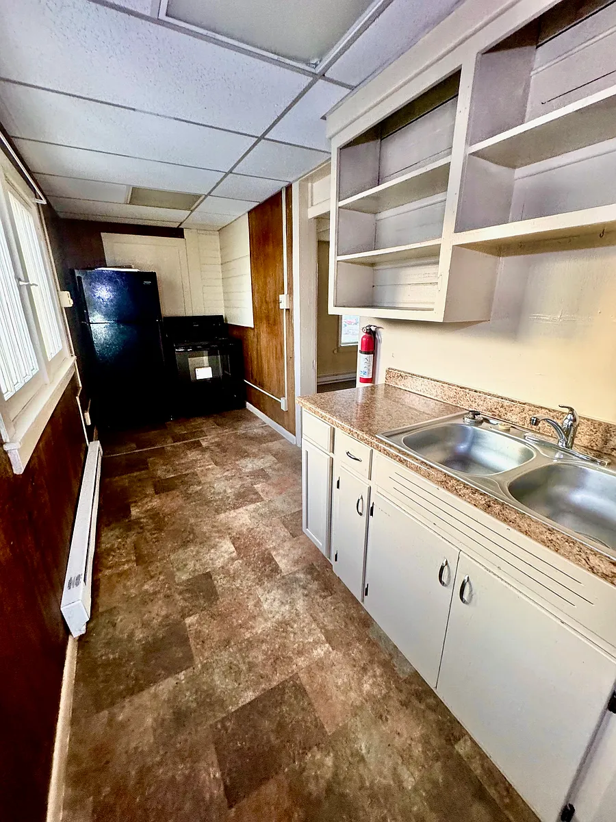 414 High St Unit 2 - Kitchen - 412 High St #2