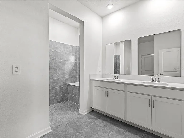 2952 Armstrong Ave — Photo 8
