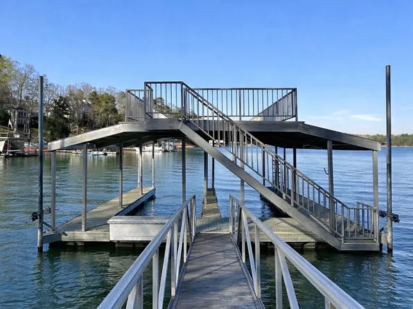 7208 Collins Dr, Cumming, GA 30041