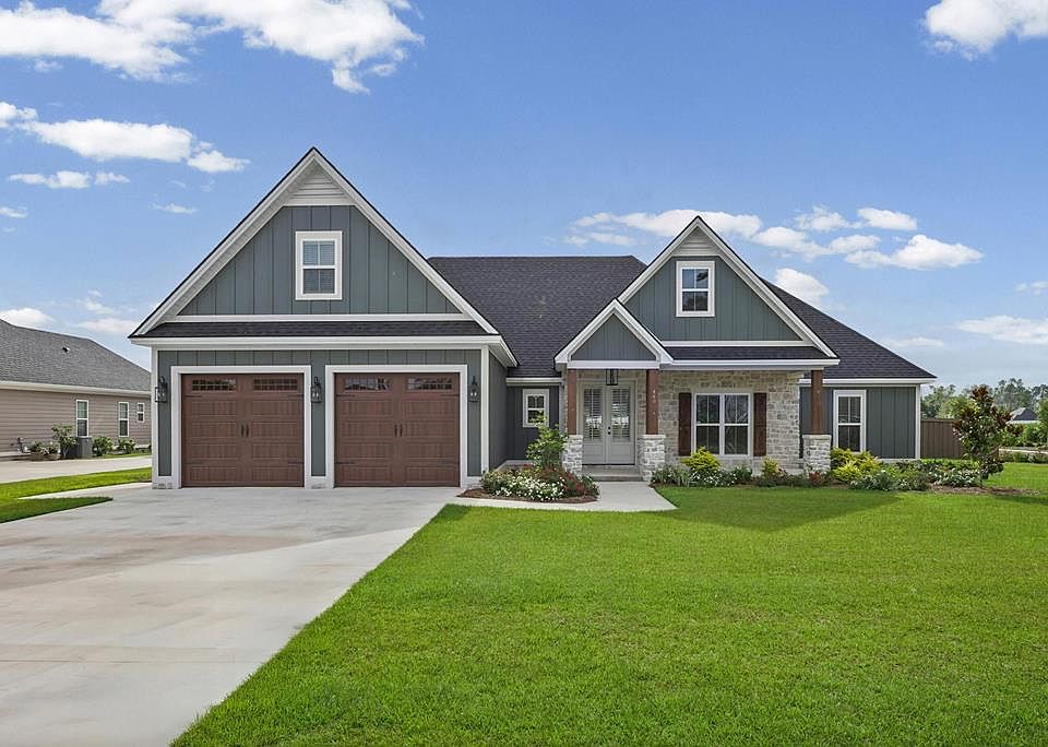1st image of 449 Long Pond Rd