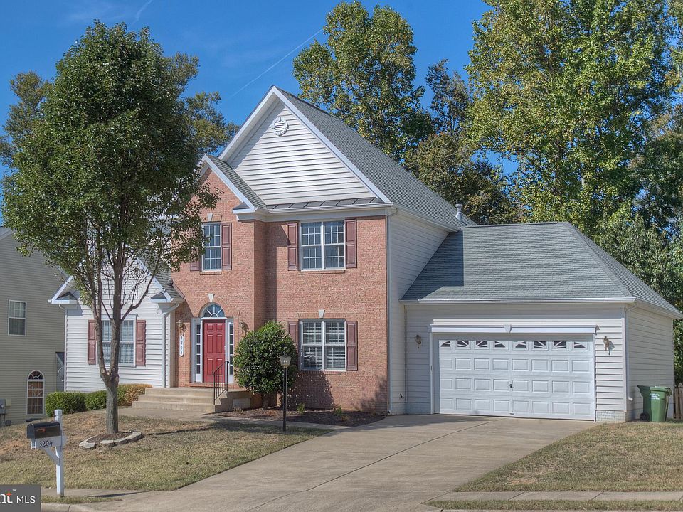 1st image of 3204 McClellan Dr