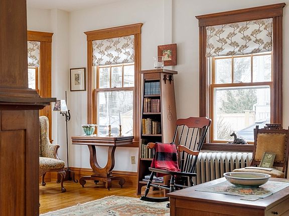 2nd image of 119 Appleton St