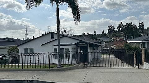 1st image of 7568 Mooney Dr