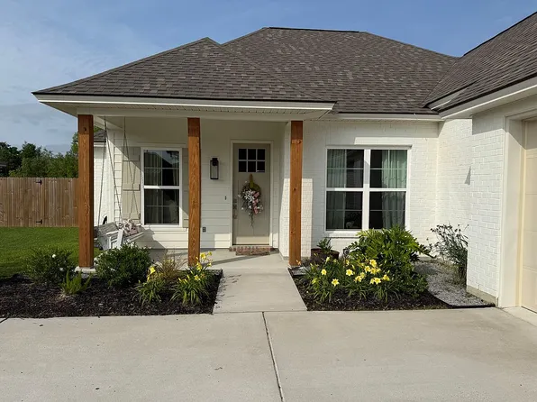 17905 Delaney Dr, Greenwell Springs, LA 70739