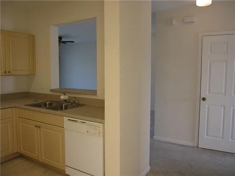 1169 Golden Lakes Blvd — Photo 2