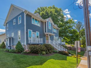 117 S Fillmore St, Arlington, VA 22204