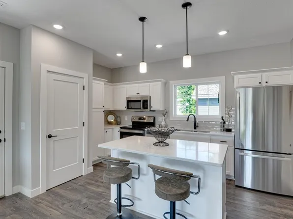 22286 Lilac Ln, Forest Lake, MN 55025