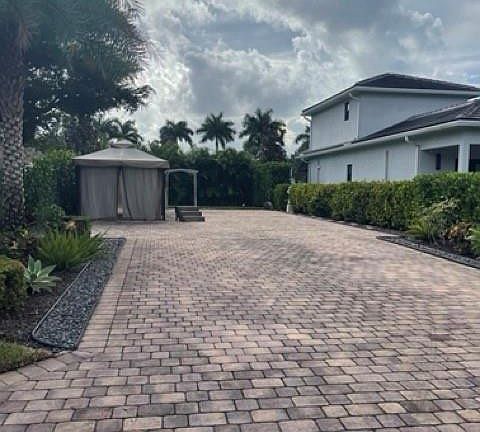 3rd image of 483 S Cortez Drive Circle