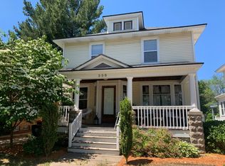 356 Pine Ave #1/2, Holland, MI