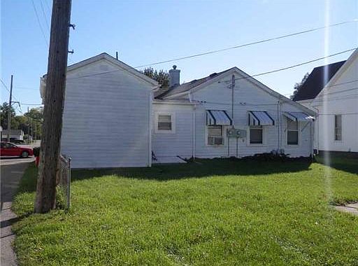 2nd image of 846 Nicklin Ave #848