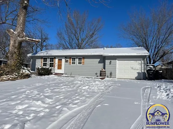 1816 SW Harp Pl, Topeka, KS 66611