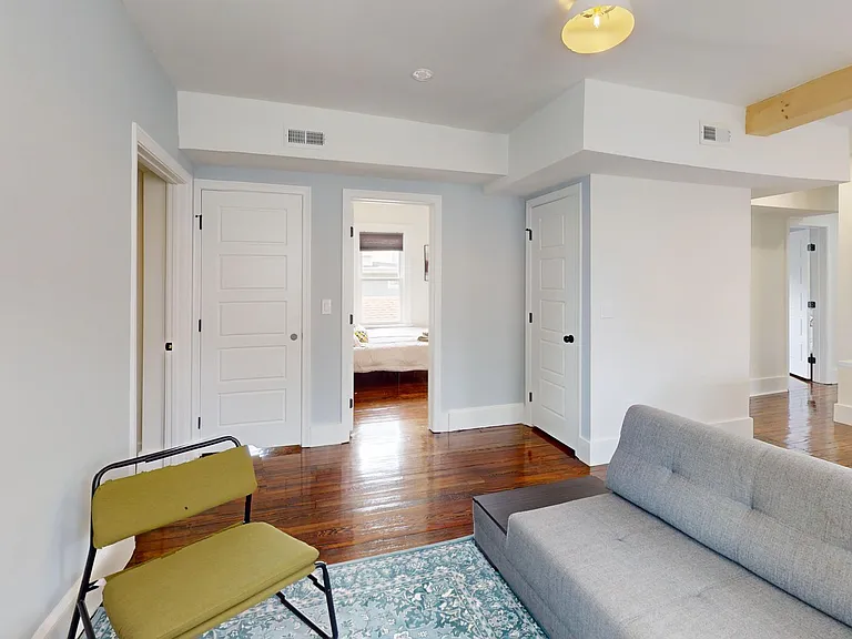 69 Edwards St — Photo 6