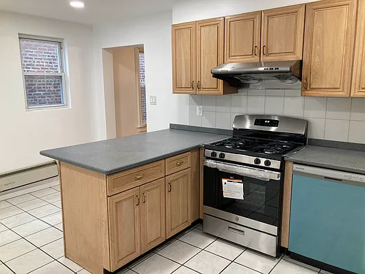 Rented by 18 REALTY | media 1