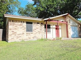 403 Edmond St, Taylor, TX 76574