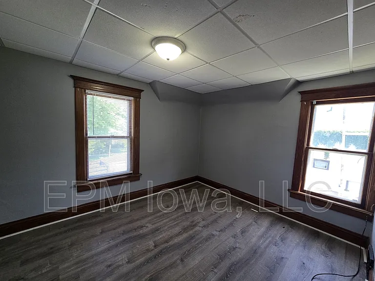 1311 W 2nd St — Photo 21