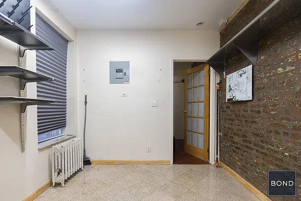 Rented by Bond New York | media 37