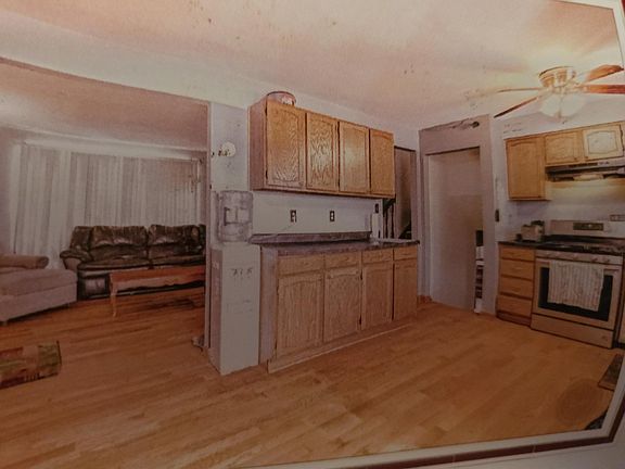 kitchen many cabinets