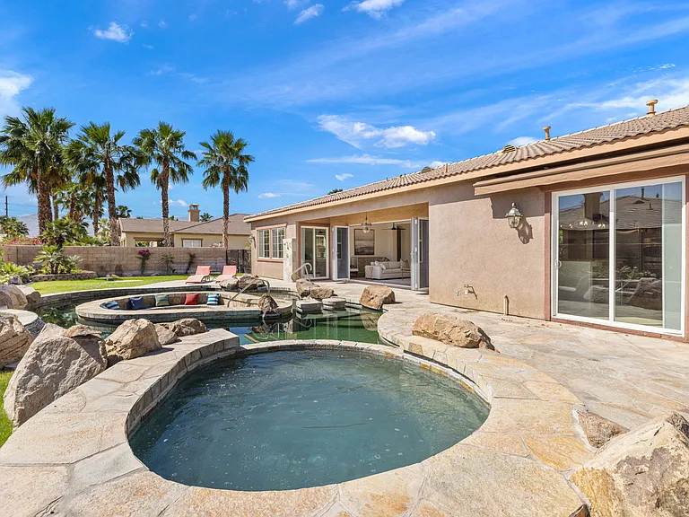 57806 Cantata Dr — Photo 44