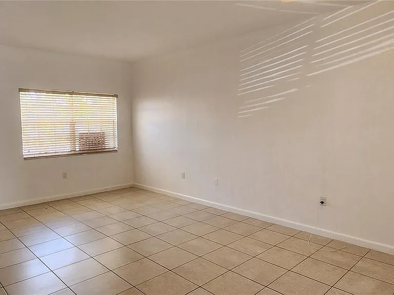 10949 SW 181st Ter #0 — Photo 18