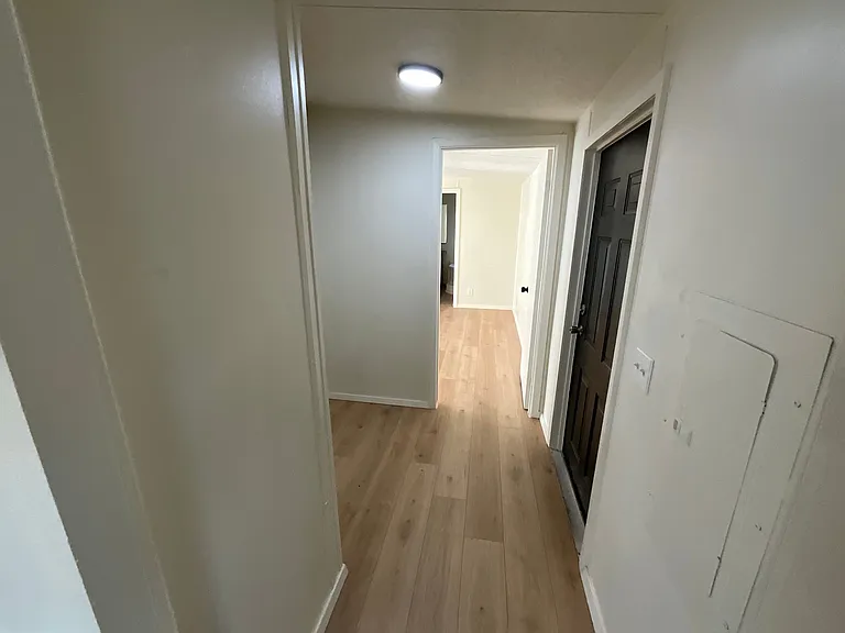 10700 Deer Ln — Photo 5