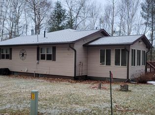 16137 Cedar Point Ln, Mountain, WI 54149