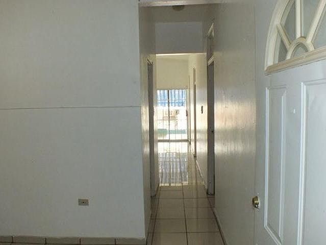 2nd image of 220 Calle Capetillo