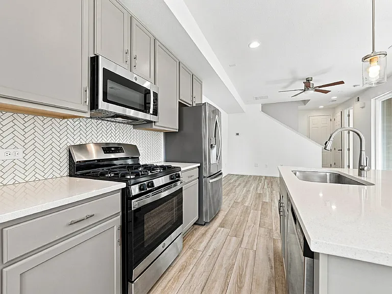 17069 E Exposition Dr — Photo 10