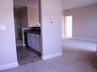 2160 Cattail Run APT 209, Gurnee, IL 60031