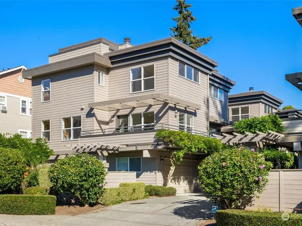 12506 26th Avenue NE #102, Seattle, WA 98125