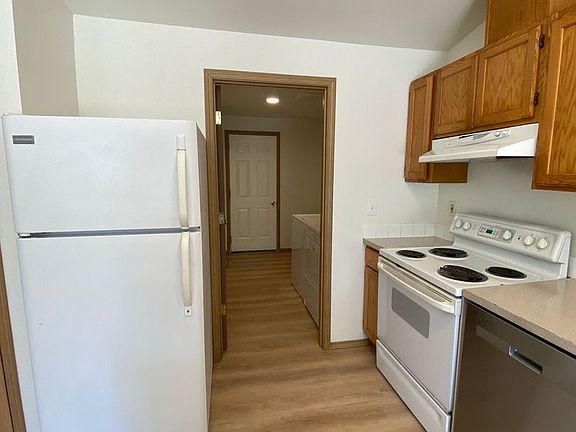 4th image of 2216 168th St E