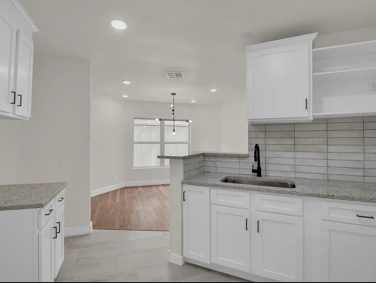 3 bed, 1131 sqft, $1,600 — Photo 4