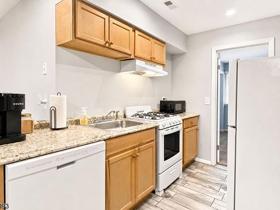 4th image of 1 Gray Rock Dr Unit 1 #1