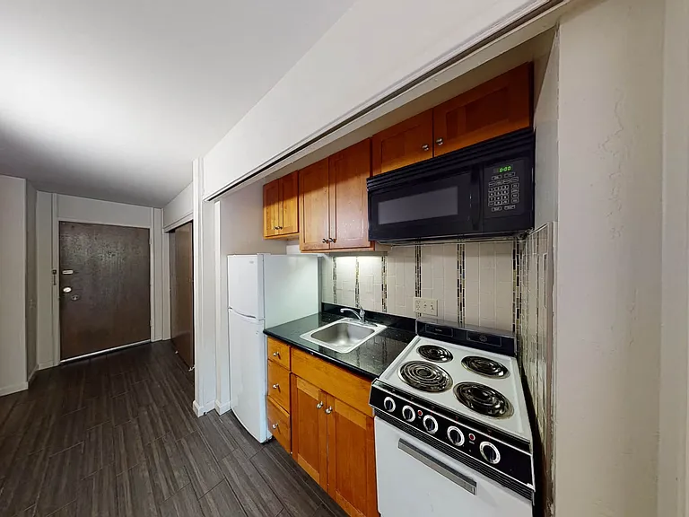 Berkeley Park Apartments — Photo 38