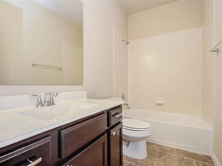 8710 Austin Thomas Dr — Photo 28
