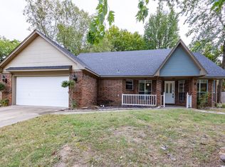 10201 Jenny Lind Rd, Fort Smith, AR 72908