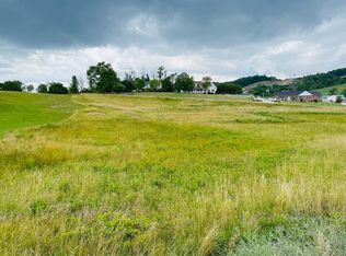 Forest Lodge Dr, Lebanon, VA 24266