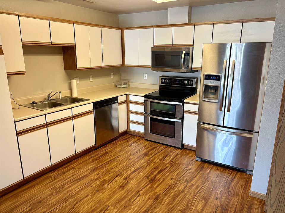1st image of 4627 1st Ave SW APT 1